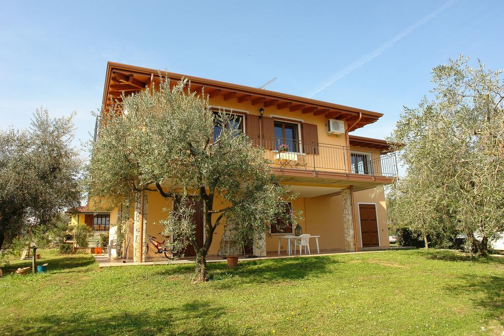 B&B Agli Ulivi Manerba del Garda Kültér fotó